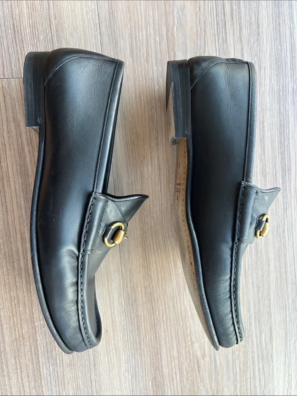 Gucci Black Leather Horsebit Slip-On Loafers